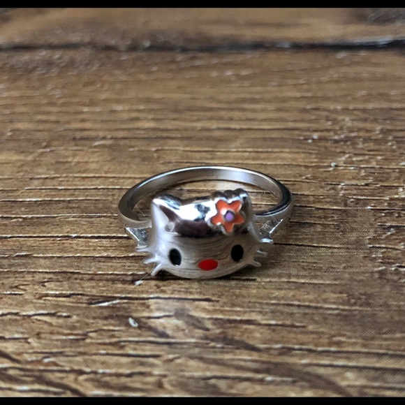 HELLO KITTY-NWT Silver Tone RING - Picture 2 of 11